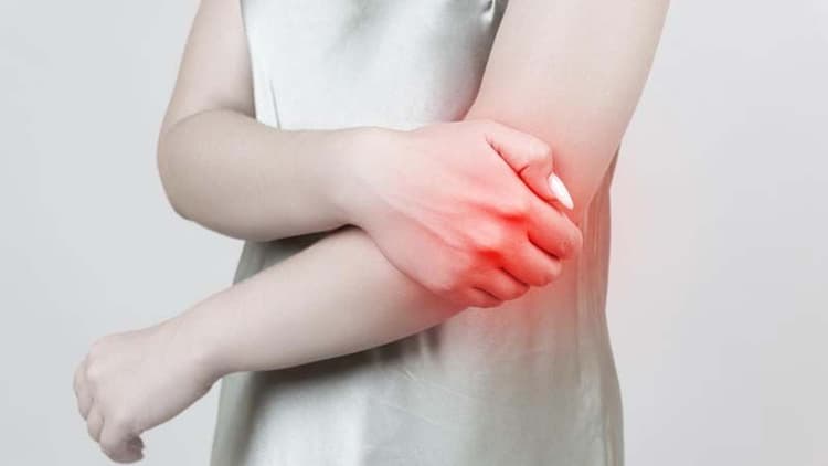 Waking Up With A Sharp Pain In Your Shoulder Or Elbow? Here's What To Know About Bursitis