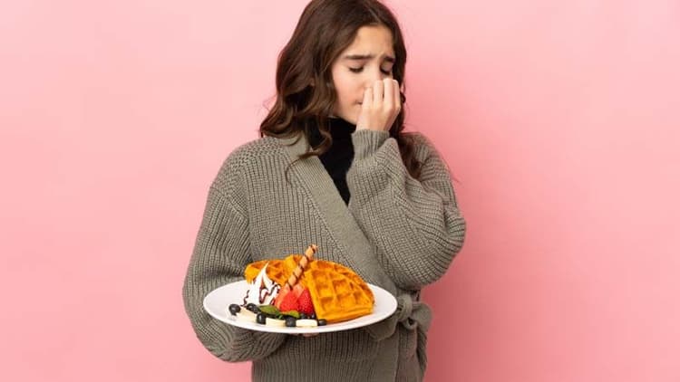 Why Do I Feel Nauseous After Eating High Sugar But I'm Not Diabetic?