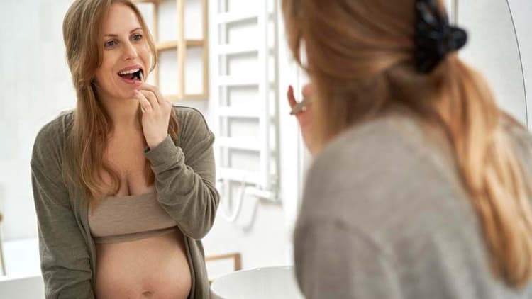 Maintain Good Oral Health In Pregnancy