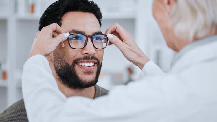 Essential Eye Care Tips For 30: Protecting Your Vision For The Future