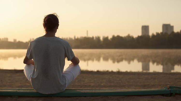 Small Pauses, Big Results: The Life Hack Your Day Needs