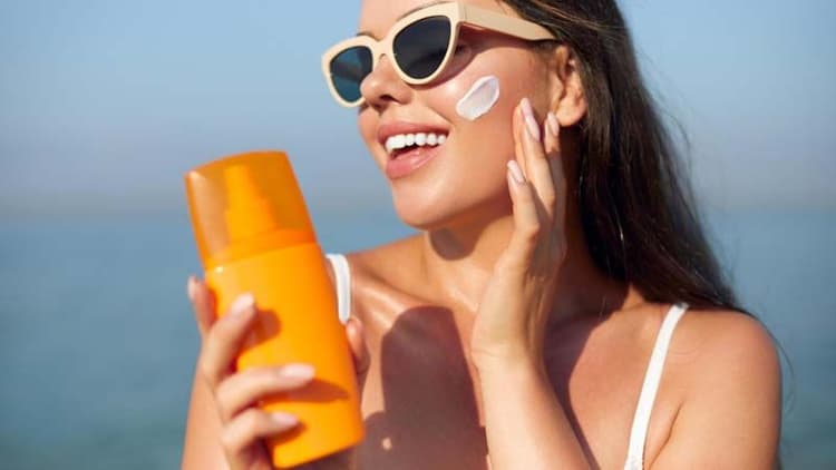 Why You’re Probably Using The Wrong Sunscreen—And What To Look For Instead?