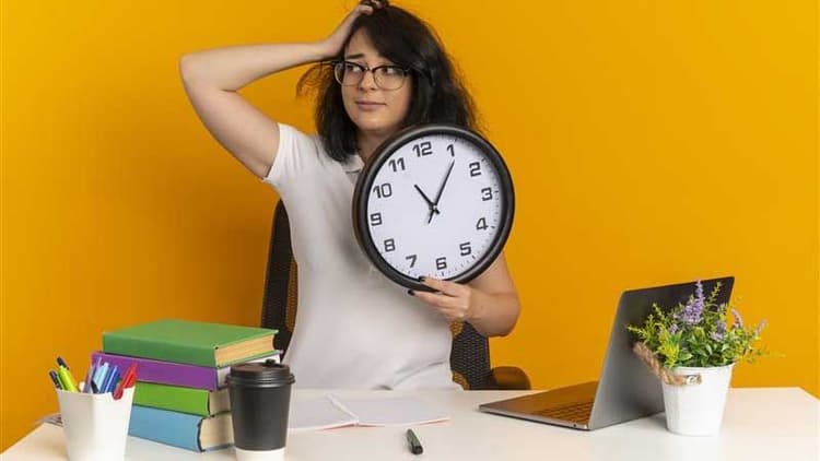 8 Tips To Meet Deadlines Without Over-Stressing Yourself
