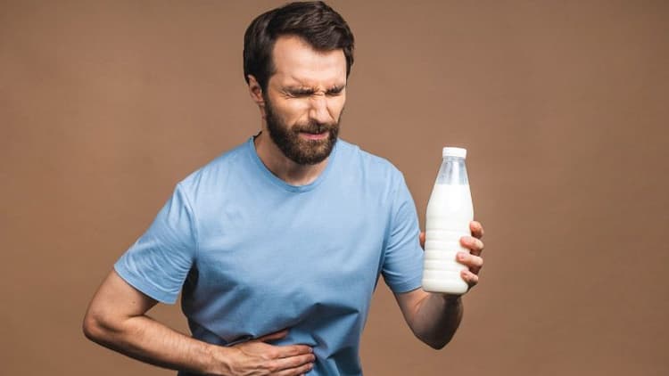 Is Drinking Milk On An Empty Stomach Good?