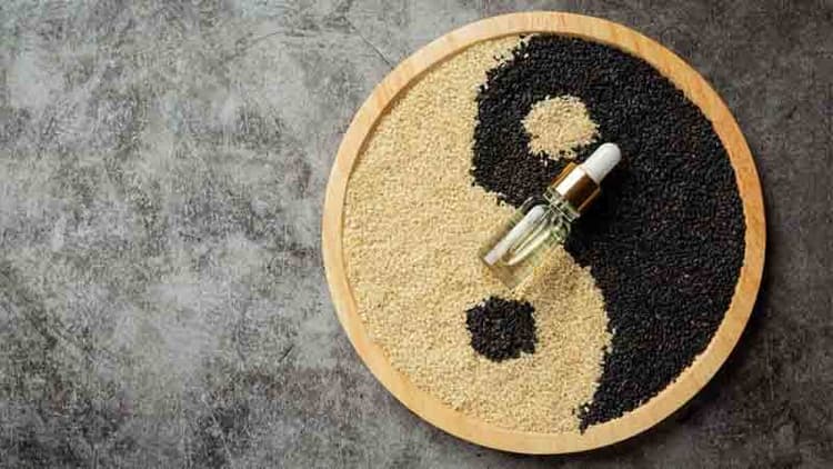 Black Sesame Seeds Vs White Sesame Seeds: Nutritional Comparison & Best Uses